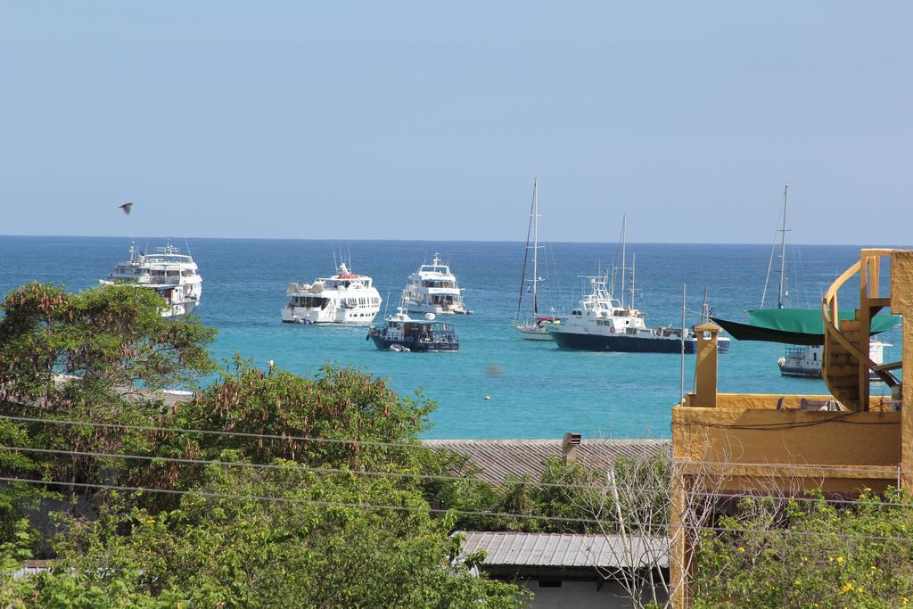 The Galapagos Pearl B&B Puerto Ayora  Quarto foto