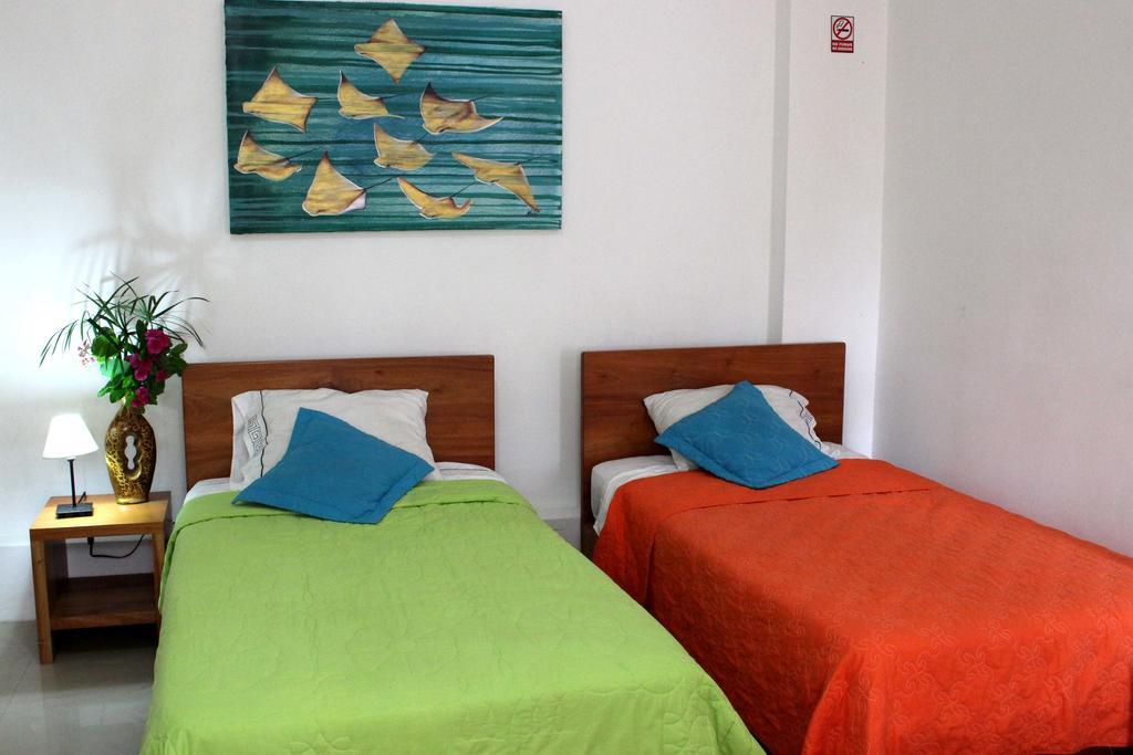 The Galapagos Pearl B&B Puerto Ayora  Quarto foto