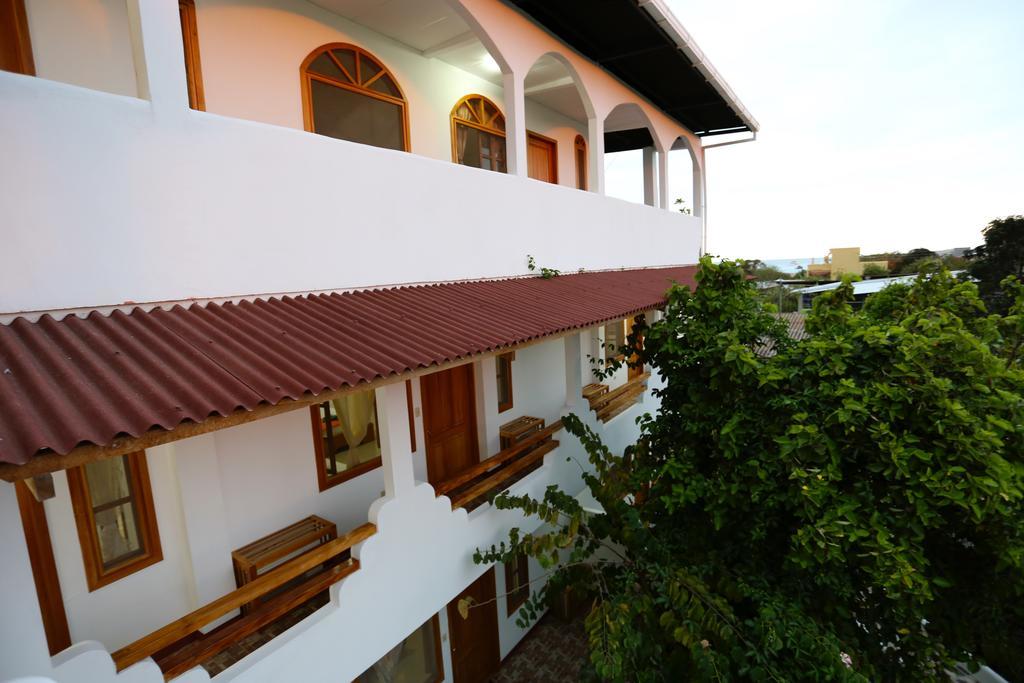 The Galapagos Pearl B&B Puerto Ayora  Exterior foto